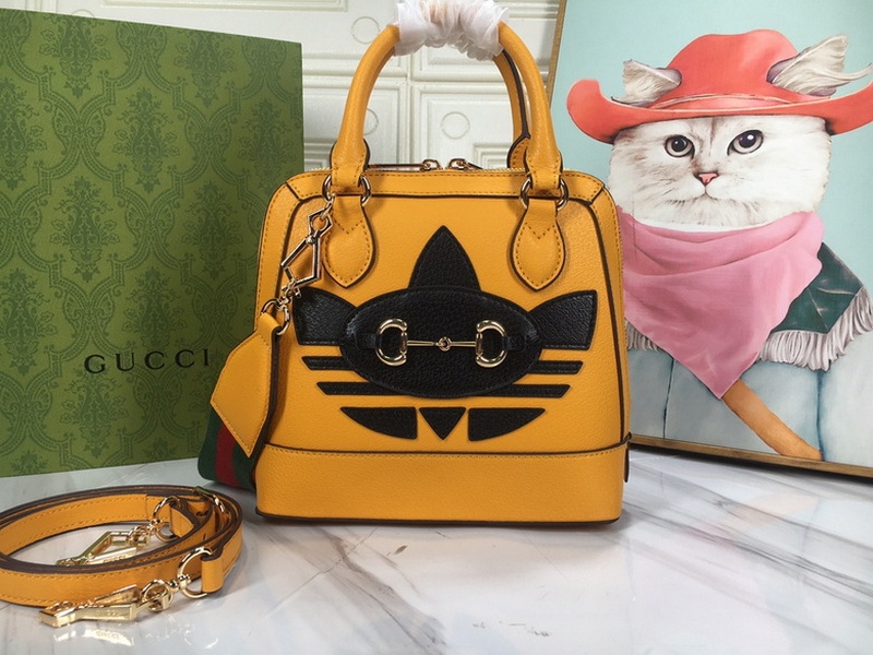 Gucci Handbags 251